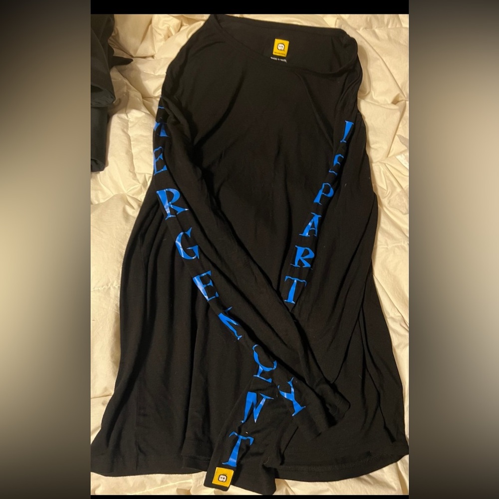 WonderWink emergency department shirt